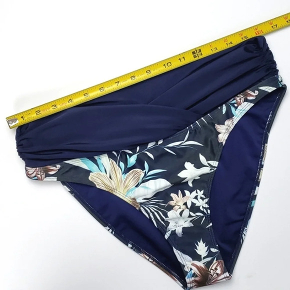 Quint Soul Exuma Navy  Floral Mid & Hi Rise Bikini Bottom Full Rear Size XL - Picture 13 of 15